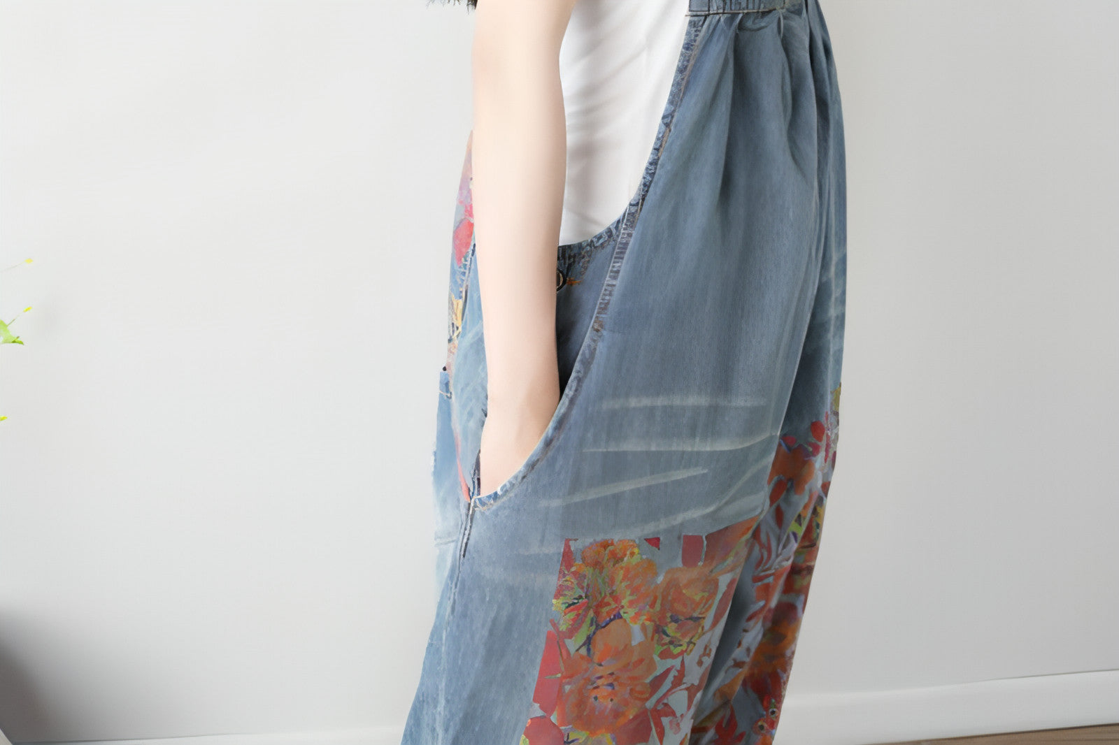 UrbanEase™ Women's Plus Size Printed Suspender Pants