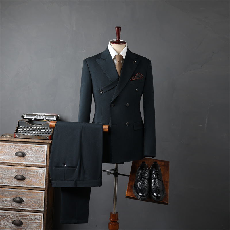 Vanderfort™ – Double-Breasted 3-Piece Suit