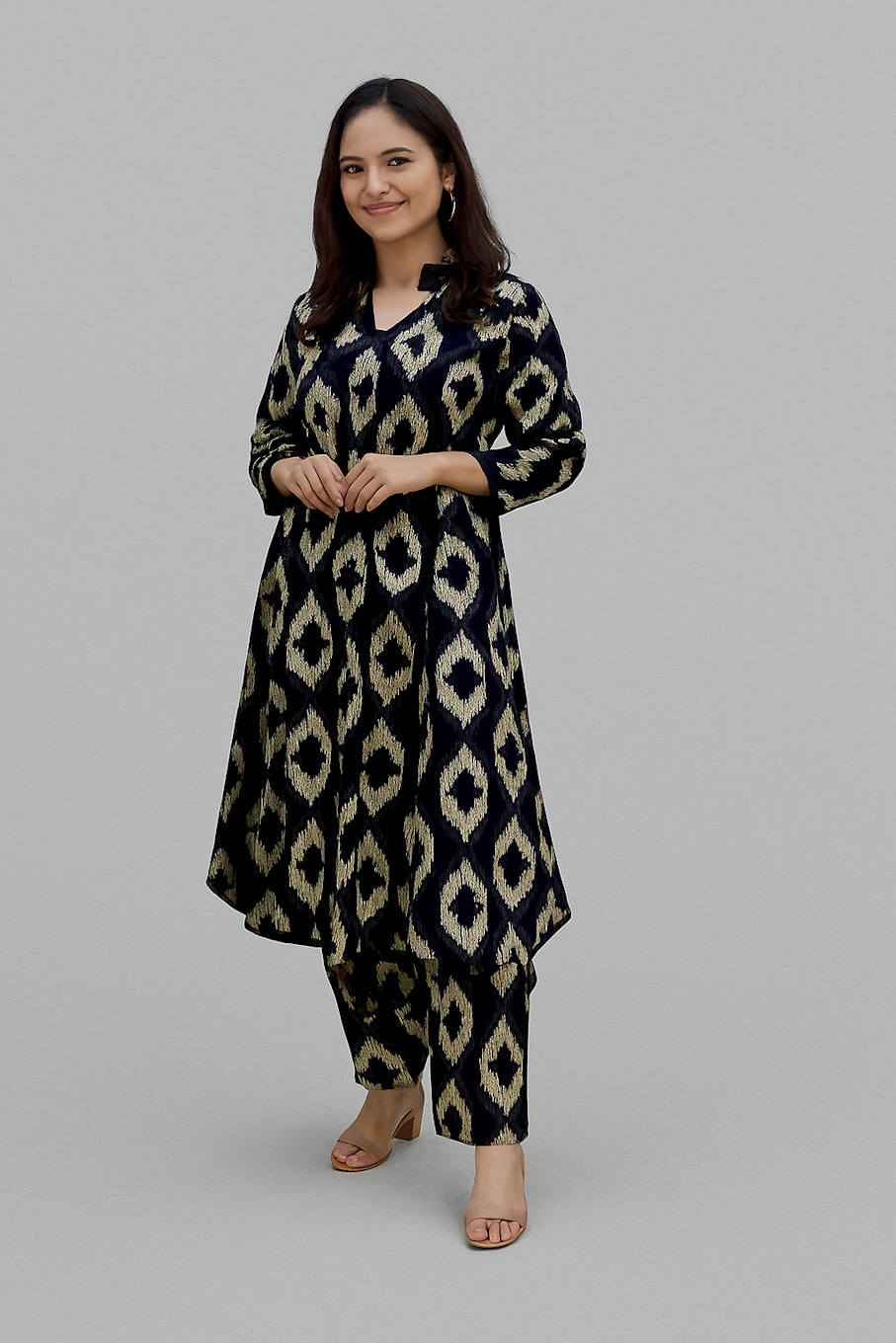 Elegant Floral Printed Kurta Set for Women-Black (Size-L)